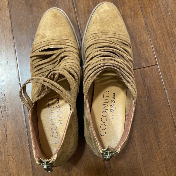 NWT Coconuts by Matisse Powell Ankle Booties - Picture 3 of 4